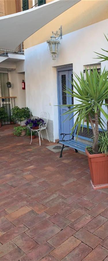 Borgo Dei Pescatori Lecco Hotel Exterior photo