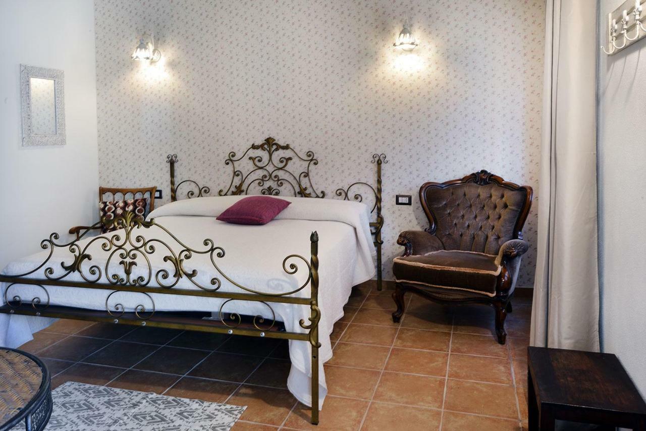 Borgo Dei Pescatori Lecco Hotel Exterior photo