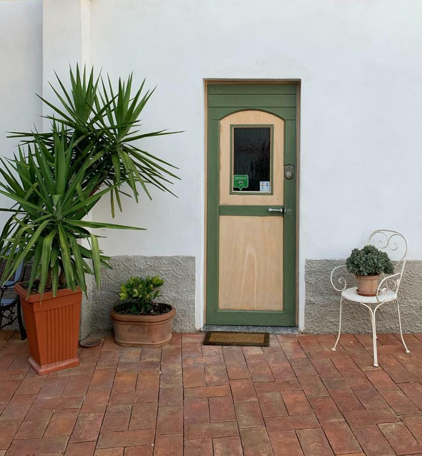 Borgo Dei Pescatori Lecco Hotel Exterior photo